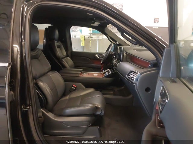5LMJJ2LGXREL02880 Lincoln Navigator Reserve