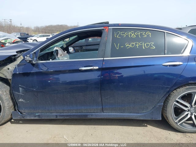 Honda Accord 2016 1HGCR2F50GA807903 Image 15