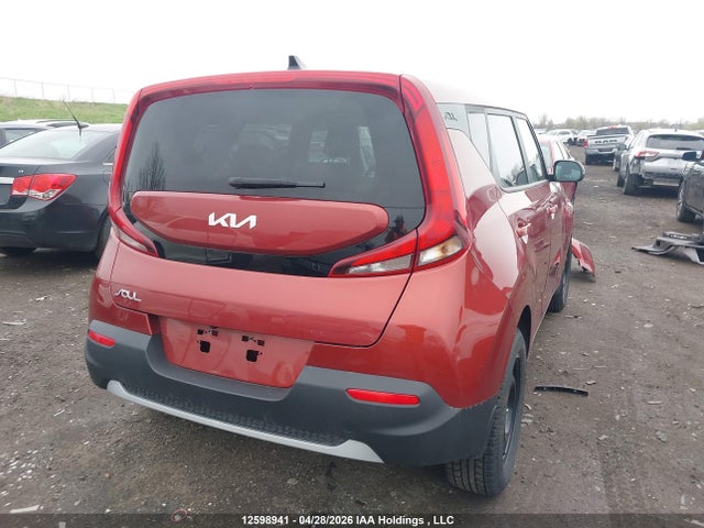 KNDJ33AU8N7835650 KIA Soul
