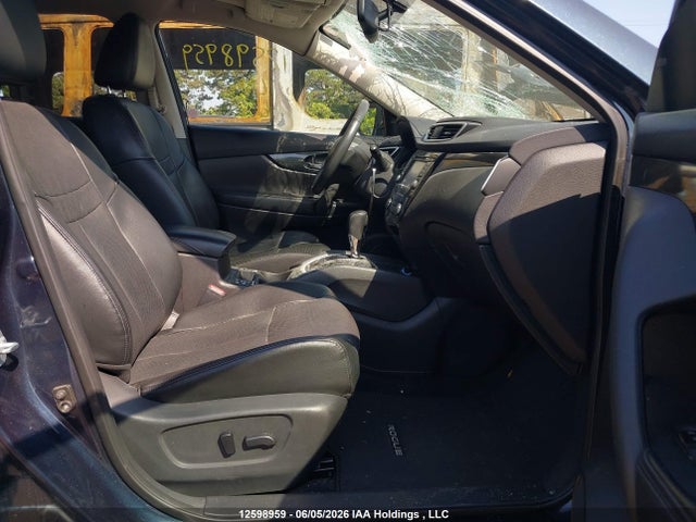 2015 Nissan Rogue S/sl/sv მანქანა იყიდება აუქციონზე, vin: 5N1AT2MV0FC922817, აუქციონის ნომერი: 12598959