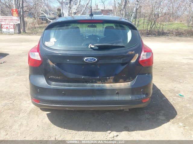 1FADP3K27EL303771 Ford FOCUS SE