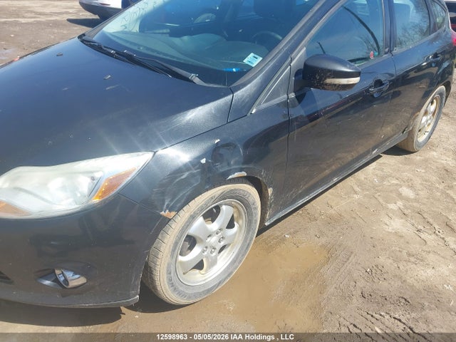 1FADP3K27EL303771 Ford FOCUS SE