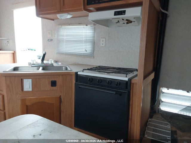 Продажа на аукционе авто 2001 Keystone Springdale, vin: 4YDT2952X13024244, номер лота: 12598969