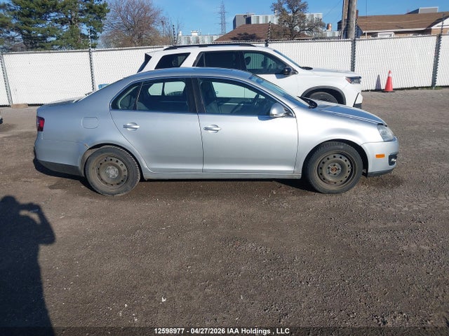 12598977 :رقم المزاد ، 3VWHM71K09M057810 vin ، 2009 Volkswagen Jetta S مزاد بيع