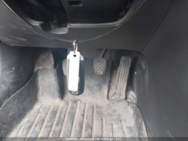 JM1BM1L7XE1190287 Mazda Mazda3 Gs-sky