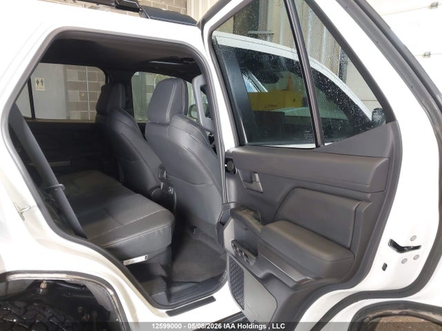 Продажа на аукционе авто 2025 Toyota 4runner Hybrid, vin: JTEVB5BR4S5007026, номер лота: 12599000