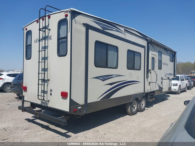 12599003 :رقم المزاد ، 4X4FSBJ28FU076450 vin ، 2015 Forest River Forest River 368 Rlbh مزاد بيع
