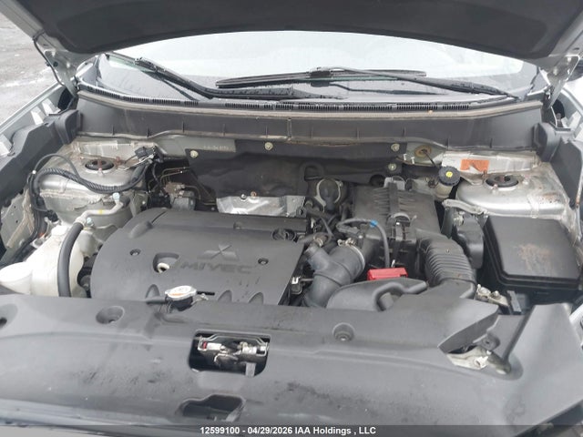 JA4AJ3AU6JZ603952 Mitsubishi RVR SE