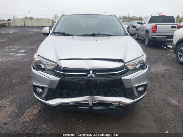 JA4AJ3AU6JZ603952 Mitsubishi RVR SE