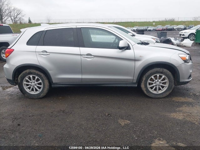 JA4AJ3AU6JZ603952 Mitsubishi RVR SE