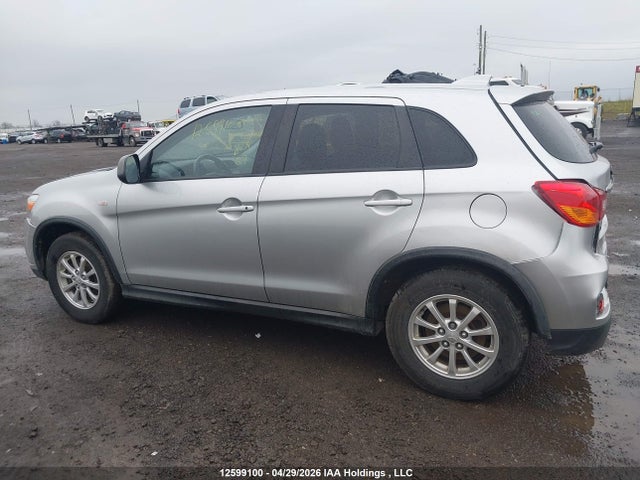 JA4AJ3AU6JZ603952 Mitsubishi RVR SE