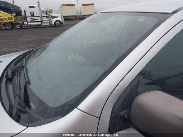 JA4AJ3AU6JZ603952 Mitsubishi RVR SE