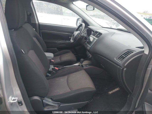 JA4AJ3AU6JZ603952 Mitsubishi RVR SE