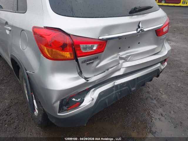 JA4AJ3AU6JZ603952 Mitsubishi RVR SE
