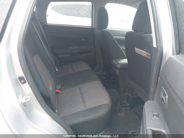 JA4AJ3AU6JZ603952 Mitsubishi RVR SE