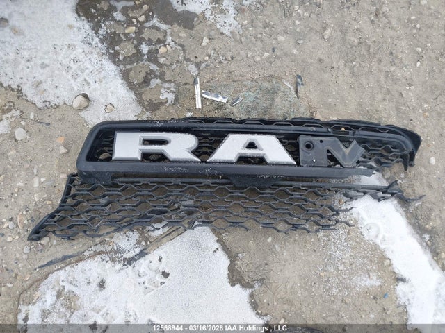 12568944 :رقم المزاد ، 1C6RR7GT7KS652702 vin ، 2019 Ram 1500 Classic Slt مزاد بيع