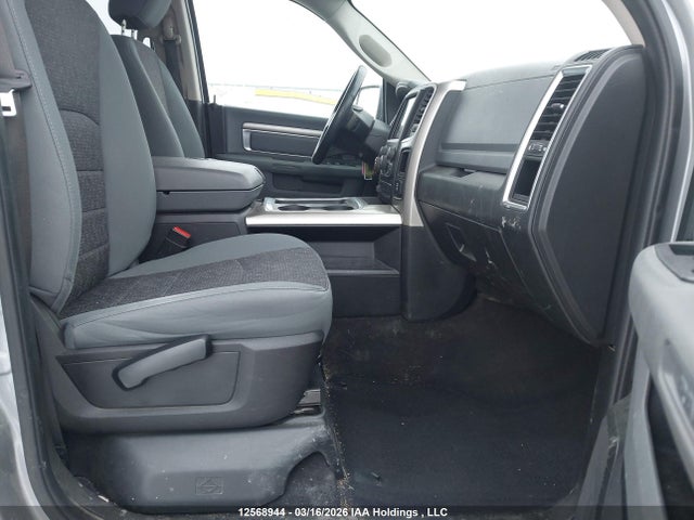 12568944 :رقم المزاد ، 1C6RR7GT7KS652702 vin ، 2019 Ram 1500 Classic Slt مزاد بيع