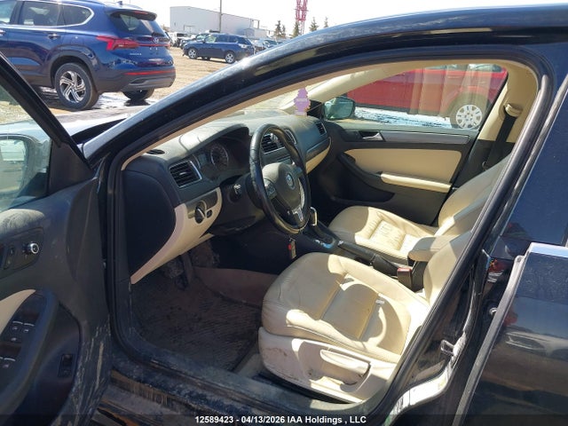 2013 Volkswagen Jetta 2.5l Highline მანქანა იყიდება აუქციონზე, vin: 3VWLX7AJ7DM356616, აუქციონის ნომერი: 12589423