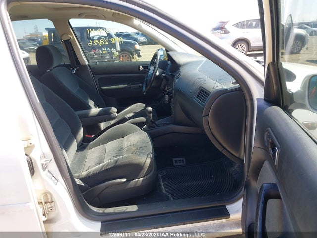 2002 Volkswagen Jetta Gls მანქანა იყიდება აუქციონზე, vin: 3VWSE69M52M055818, აუქციონის ნომერი: 12599111
