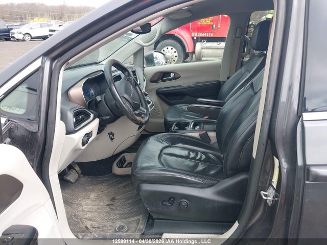 12599114 :رقم المزاد ، 2C4RC1L74JR365771 vin ، 2018 Chrysler Pacifica Hybrid Touring L مزاد بيع