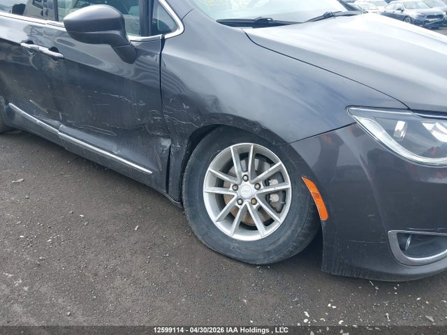 12599114 :رقم المزاد ، 2C4RC1L74JR365771 vin ، 2018 Chrysler Pacifica Hybrid Touring L مزاد بيع