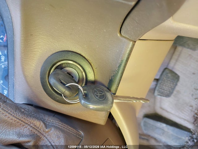 12599115 :رقم المزاد ، 4T3ZF13C53U516114 vin ، 2003 Toyota Sienna Le/xle مزاد بيع