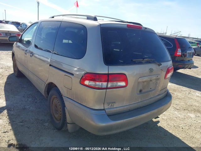 12599115 :رقم المزاد ، 4T3ZF13C53U516114 vin ، 2003 Toyota Sienna Le/xle مزاد بيع