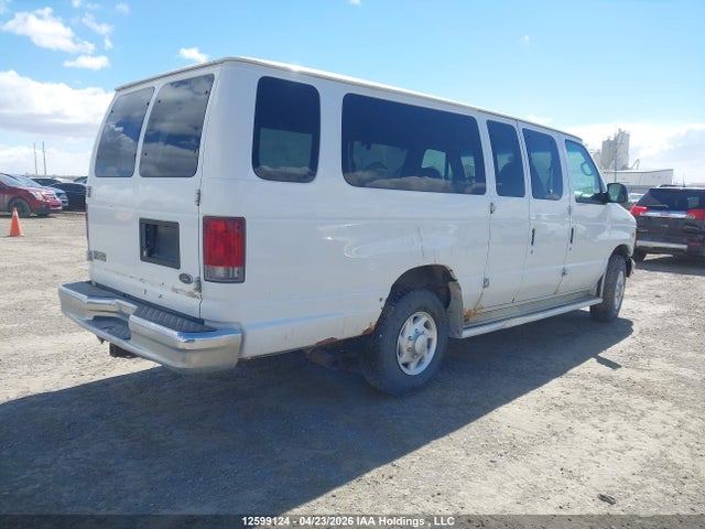 12599124 :رقم المزاد ، 1FBSS31S42HB10224 vin ، 2002 Ford E-350 Super Duty Xl/xlt مزاد بيع