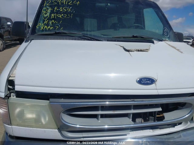 12599124 :رقم المزاد ، 1FBSS31S42HB10224 vin ، 2002 Ford E-350 Super Duty Xl/xlt مزاد بيع