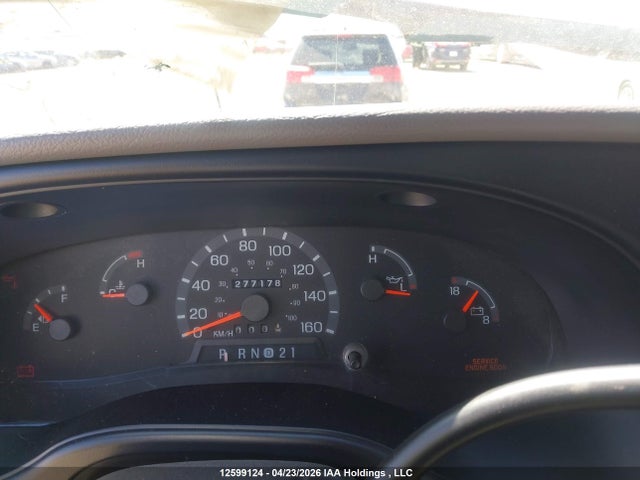 12599124 :رقم المزاد ، 1FBSS31S42HB10224 vin ، 2002 Ford E-350 Super Duty Xl/xlt مزاد بيع