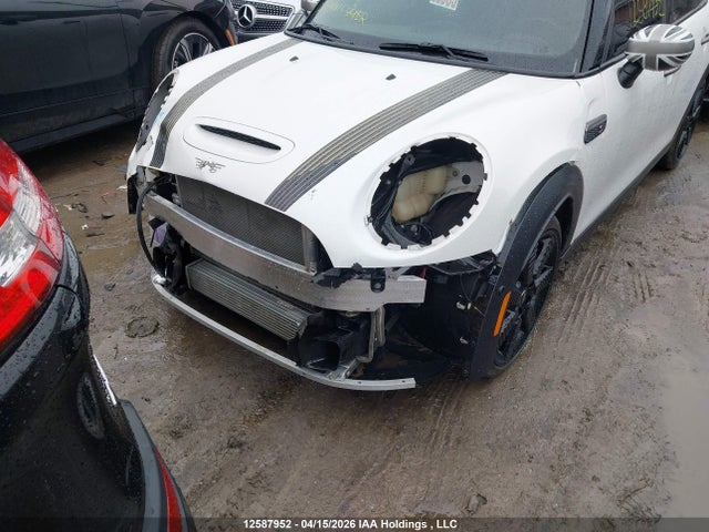 Mini 5 Door Cooper S 2023 WMW53DK0XP2T94300 Image 6