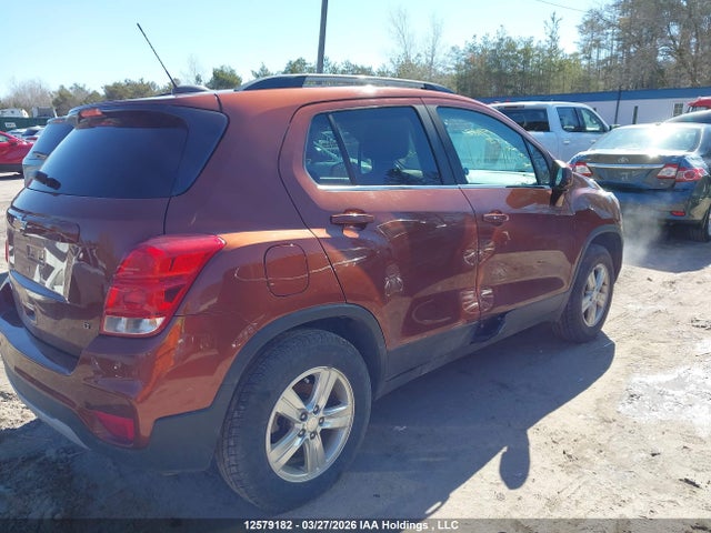 3GNCJPSBXKL235858 Chevrolet Trax Lt
