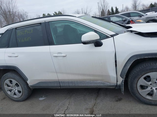 2021 Toyota Rav4 Le მანქანა იყიდება აუქციონზე, vin: 2T3B1RFV5MC161685, აუქციონის ნომერი: 12547542