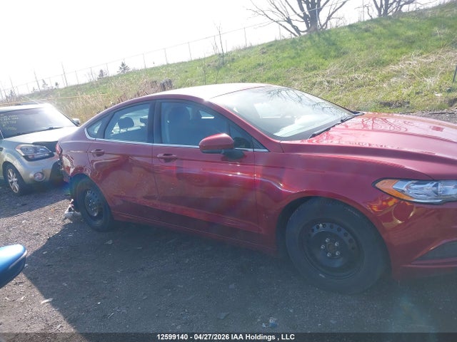 3FA6P0H71JR227826 Ford FUSION SE