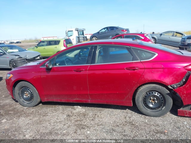 3FA6P0H71JR227826 Ford FUSION SE