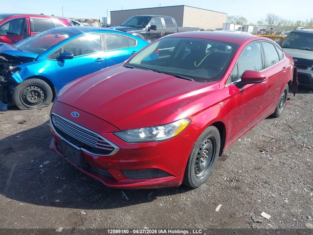 3FA6P0H71JR227826 Ford FUSION SE