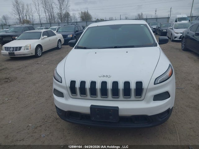 1C4PJLAB3FW695321 Jeep Cherokee Sport