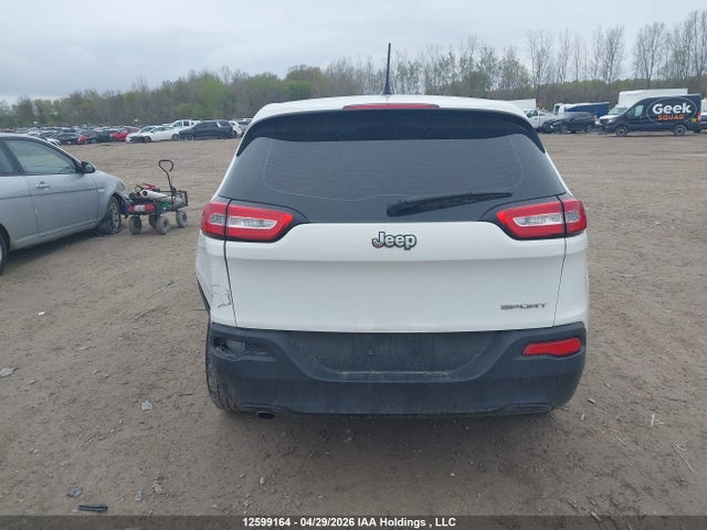 1C4PJLAB3FW695321 Jeep Cherokee Sport