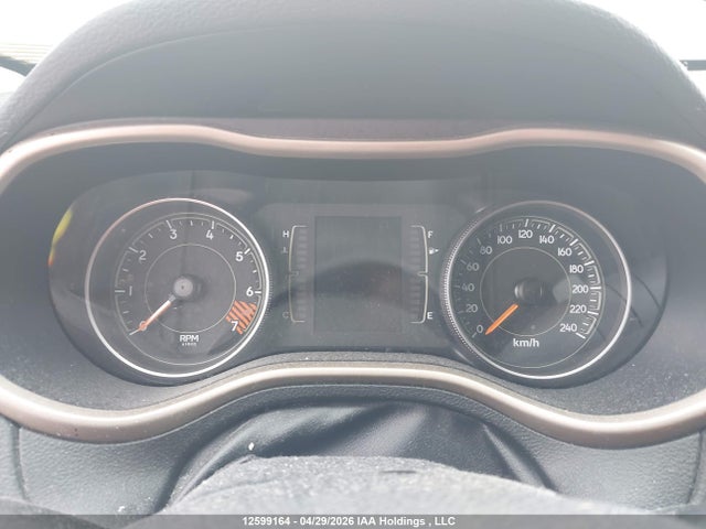 1C4PJLAB3FW695321 Jeep Cherokee Sport