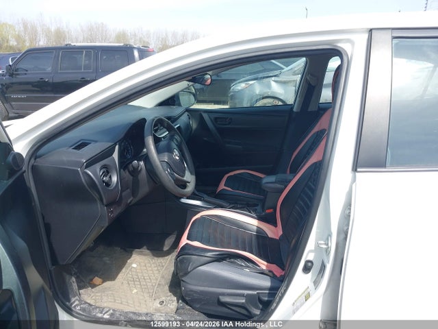 2T1BURHE2JC117121 Toyota COROLLA CE