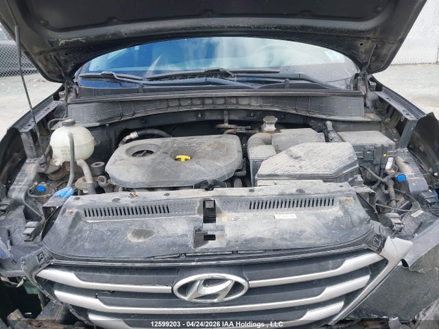 KM8J33A44HU524654 Hyundai TUCSON SE