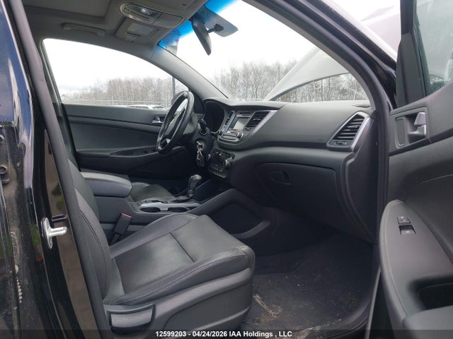 KM8J33A44HU524654 Hyundai TUCSON SE