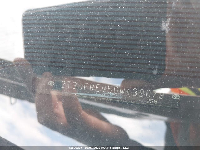 12599204 :رقم المزاد ، 2T3JFREV5GW439079 vin ، 2016 Toyota Rav4 Se مزاد بيع
