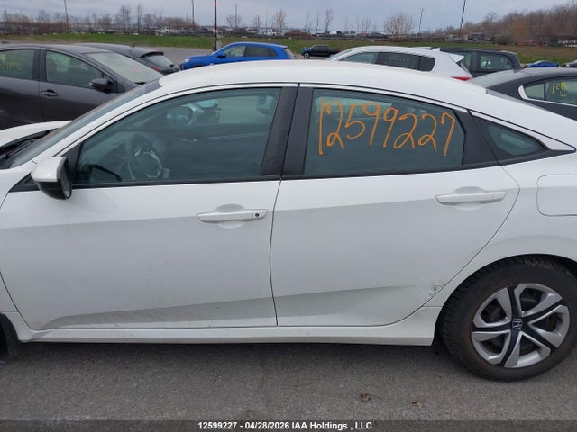 Продаж на аукціоні авто 2018 Honda Civic, vin: 2HGFC2F54JH042492, номер лоту: 12599227