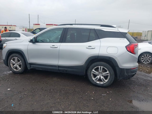 12599235 :رقم المزاد ، 3GKALMEV1JL270516 vin ، 2018 Gmc Terrain Sle مزاد بيع