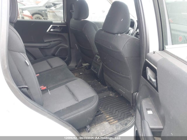JA4J4UA83PZ621754 Mitsubishi Outlander Se/se Black Edition/se Technology/se Special