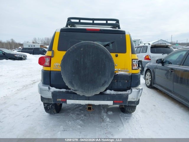 2007 Toyota Fj Cruiser მანქანა იყიდება აუქციონზე, vin: JTEBU11F370039144, აუქციონის ნომერი: 12581279