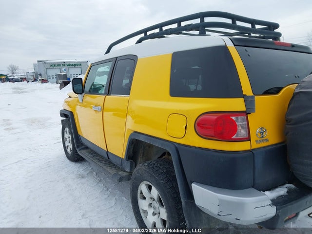 2007 Toyota Fj Cruiser მანქანა იყიდება აუქციონზე, vin: JTEBU11F370039144, აუქციონის ნომერი: 12581279