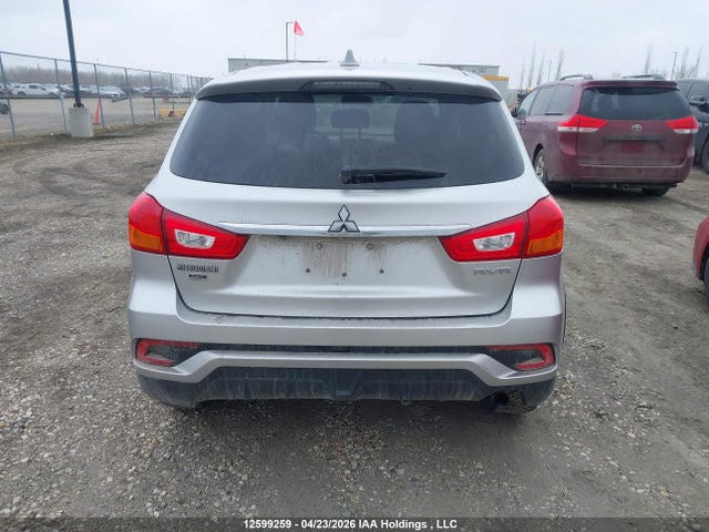JA4AJ3AU8JU601438 Mitsubishi RVR SE