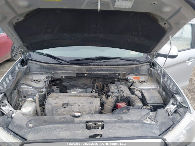 JA4AJ3AU8JU601438 Mitsubishi RVR SE